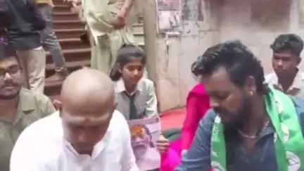 कांके: पहाड़ी मंदिर में जेएमएम सुप्रीमो शिबू सोरेन के अच्छे स्वास्थ्य के लिए लोगों ने की पूजा-अर्चना