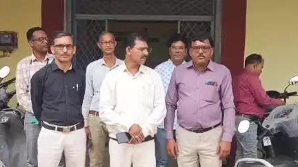 बालाघाट: शिक्षकों ने किया ई-अटेंडेंस का बहिष्कार, आंदोलन की रणनीति बनाने के लिए नगर के डाइट संस्थान में हुए एकत्रित