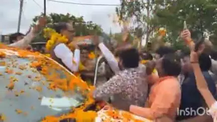 सीहोर नगर: केंद्रीय कृषि मंत्री शिवराज सिंह चौहान के सीहोर आगमन पर नगर पालिका अध्यक्ष ने किया भव्य स्वागत