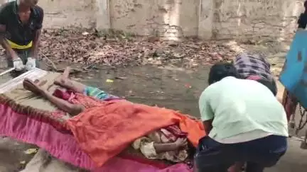 आरा: धनगाई पुल के समीप अनियंत्रित बस ने साइकिल सवार किसान को मारा टक्कर, हादसे में किसान की हुई मौत