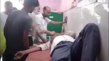महाराजगंज: कुशेली खेड़ा में अज्ञात वाहन की टक्कर से बाइक सवार अधेड़ घायल, जिला अस्पताल किया गया रेफर