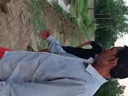 Manorath pur  sahsowari Post kateli gaun ke road ka ye kya haal h