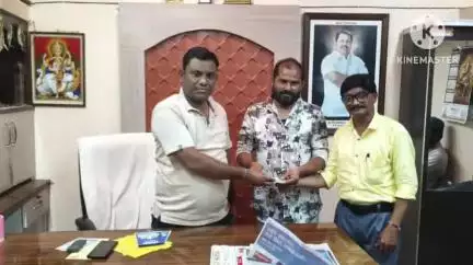 एटापल्ली: *lयेलचीलजवळ भीषण अपघात : काळे दाम्पत्य गंभीर जखमी, चिमुकल्यांचा मृत्यू  - अजय कंकडालवार यांच्याकडून आर्थिक मदतीचा हात,