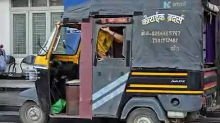 बैतूल: चिखलार के पास तेज रफ्तार बाइक ने स्कूटी को मारी टक्कर, महिला-पुरुष घायल
