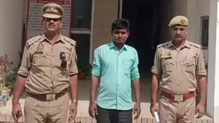 एटा: सकीट पुलिस को मिली सफलता, दहेज हत्या के मामले में वांछित आरोपी पति को गांव सदरपुर सरैया से किया गिरफ्तार