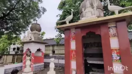 मानिकपुर: चार धाम की यात्रा पूरी कर व्यापारी ने शुरू किया भव्य मंदिर का निर्माण, शिवलिंग और पंचमुखी हनुमान मूर्ति की होगी स्थापना