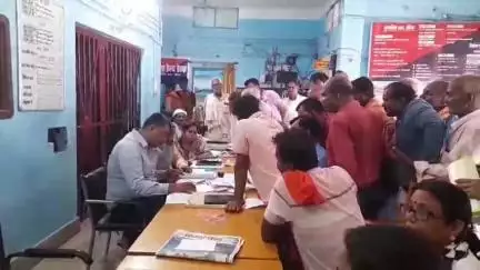 बेतिया: मुफ्फसिल थाना में भूमि विवाद निपटारे के लिए जनता दरबार का आयोजन