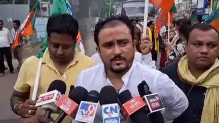 মেদিনীপুর: "ছাত্রী ধর্ষণের ঘটনার ইস্যু চাপা দিতেই বিজেপি কর্মীর চুরির ইস্যু সামনে"-মেদিনীপুরে ব্যাখ্যা যুব মোর্চা সভাপতির