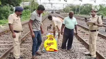 ఖమ్మం అర్బన్: నగరంలో రైలు కింద పడి ఓ వృద్ధుడు మృతి