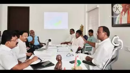 మునుగోడు: చండూరు మున్సిపాలిటీ అభివృద్ధిపై సమీక్ష నిర్వహించిన ఎమ్మెల్యే కోమటిరెడ్డి రాజగోపాల్ రెడ్డి