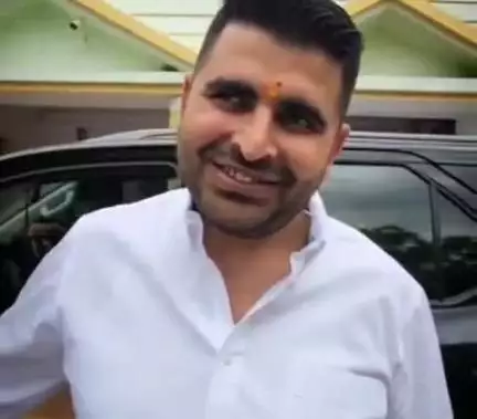 बाड़मेर: पुलिस अधीक्षक कार्यालय के बाहर शिव विधायक रविंद्र सिंह भाटी ने प्राइवेट कंपनियों द्वारा पेड़ों की कटाई पर दिया बयान