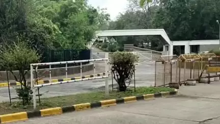 जबलपुर: आजाद चौक रामपुर से शक्ति भवन मार्ग पर पुलिया धँसी, सुरक्षा के लिए मार्ग बंद