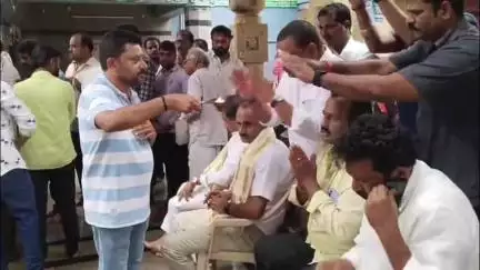 సామర్లకోట మండలం అచ్చంపేట గ్రామంలో, వారాహి అమ్మవారి నవరాత్రి మహోత్సవాలు అత్యంత వైభవంగా ప్రారంభమయ్యాయి.