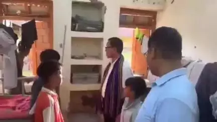 অমরপুর: আচমকা অমরপুর এসটি বয়েজ এবং গার্লস হোস্টেল পরিদর্শন করলেন রাজ্যের জনজাতি কল্যাণ দপ্তরের মন্ত্রী বিকাশ দেববর্মা