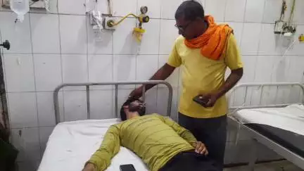 डीग: शहर के नगर रोड पर एक युवक को सांप ने काटा, अचेत अवस्था में भरतपुर किया रैफर