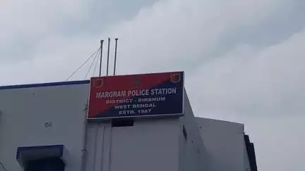 রামপুরহাট ২: পুলিশের নাকা পয়েন্ট ভেঙে দিলো দুষ্কৃতি দল। গ্রেফতার ৩ জন