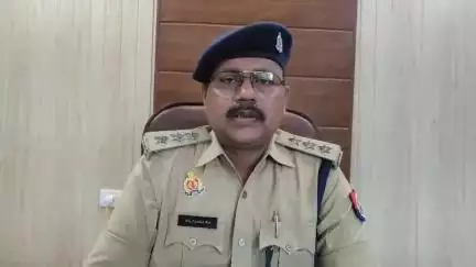 तुलसीपुर: थाना पचपेड़वा अंतर्गत सेमरहना में हुई चोरी के मामले में चोरों की गिरफ्तारी के संबंध में क्षेत्राधिकारी ने दी जानकारी