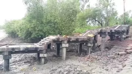 কুলতলি: কুলতলীর কৈখালী পর্যটক এলাকায় বেহাল ব্যবস্থার উন্নতি সাধন বিধায়কের হাত ধরে #jansamasya