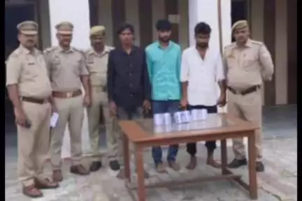 तुलसीपुर: पुलिस ने गनवरिया मोड से चोरी करने वाले 3 अभियुक्तों को किया गिरफ्तार, सोने-चांदी के जेवरात और नकदी बरामद