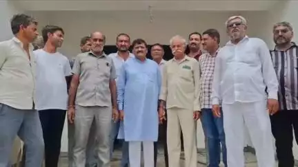 મોરબી: મોરબી જિલ્લાના નાની બરાર ગામ ખાતે ચાલતા શાળાના ઓરડાના નવીનીકરણના કામની મુલાકાત લેતા ધારાસભ્ય