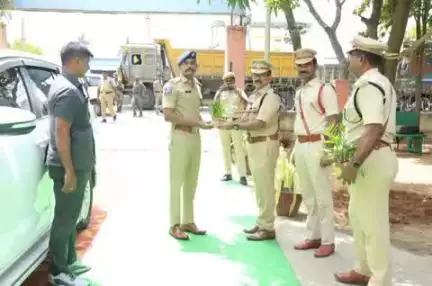 అశ్వాపురం: అశ్వాపురం పోలీస్ స్టేషన్ ను సందర్శించిన జిల్లా ఎస్పీ రోహిత్ రాజ్ ఐపీఎస్