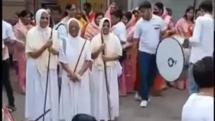 सोजत: सोजत में मंदिर मार्गिय जैन साध्वियों का चातुर्मास, जैन श्रावक-श्राविकाओं की मौजूदगी में हुआ नाचते-गाते मंगल प्रवेश
