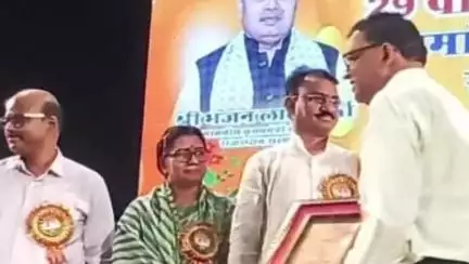 करौली: जयपुर में भामाशाह सम्मान समारोह में शिक्षा के क्षेत्र में करौली के एडीपीसी सर्वेश कुमार गुप्ता को सम्मानित किया गया