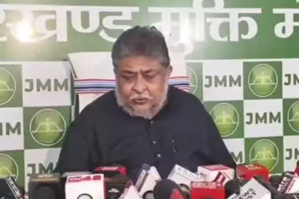 कांके: हरमू स्थित जेएमएम कार्यालय में जेएमएम महासचिव ने बिहार में गहन मतदाता पुनरीक्षण का विरोध किया