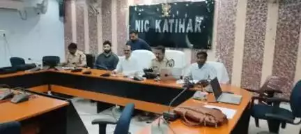आज दिनांक 28.06.2025 को कम्प्यूटर एवं ई-साक्ष्य से संबंधित प्रदान किए गए प्रशिक्षण की परीक्षा NIC हॉल, कटिहार में आयोजित की गई।

👉इस परीक्षा में सभी पुलिस पदाधिकारी, जिन्होंने उक्त प्रशिक्षण प्राप्त किया था, अपने-अपने मोबाइल व लैपटॉप के