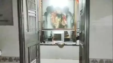 नौगावां सादात: गांव गाजस्थल में स्थित शिव मंदिर पर भव्य मेले का आयोजन किया जा रहा है, तैयारी हुई तेज