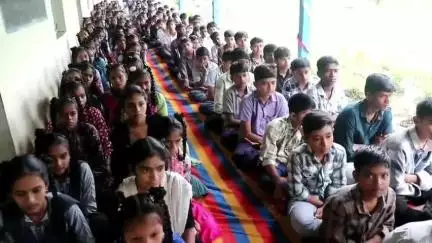 સુબીર: માર્ગ અને મકાન વિભાગના ઉપ સચિવ શ્રી રવિ ડી.જોષીના અધ્યક્ષ સ્થાને શામગહાન ખાતે યોજાયો શાળા પ્રવેશોત્સવ