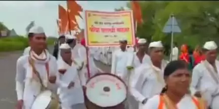 दक्षिण सोलापूर: उळे -कासेगावच्या हद्दीत संतश्रेष्ठ श्री गजानन महाराज पालखी आगमन सोहळा हजारो भाविकांच्या उपस्थितीत उत्साहात संपन्न...