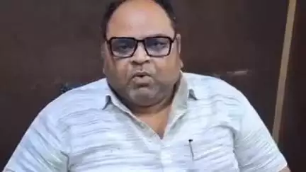 अयोध्या में श्रद्धालुओं से अवैध पार्किंग शुल्क वसूली का महानगर कांग्रेस अध्यक्ष सुनील कृष्ण रानू ने किया विरोध