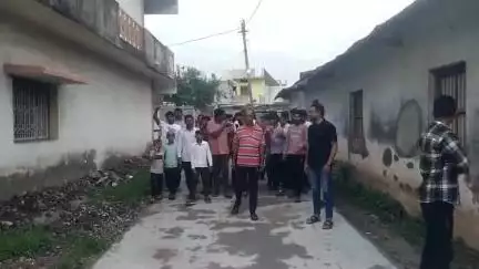 તિલકવાડા: તિલકવાડા ગ્રામ પંચાયતના નવ નિયુક્ત સરપંચ અને પાંચ વોર્ડના સભ્યો વિજય થયા બાદ ગ્રામજનોની શુભેચ્છા મુલાકાત લીધી