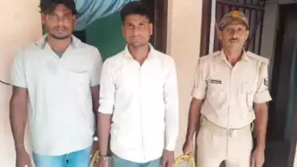 मोहनपुर: हमजापुर और टेसवार से अंग्रेजी शराब के साथ दो व्यापारी गिरफ्तार