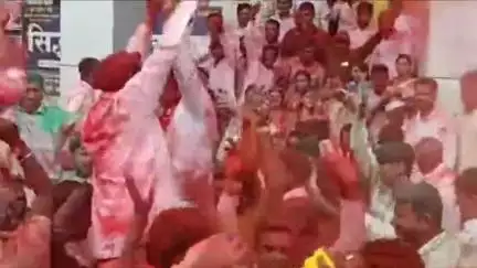 कन्नड: कन्नड शेतकरी सहकारी खरेदी-विक्री संघावर शिवसेनेचा भगवा फडकला,१५ पैकी १५ जागांवर शिवशाही पॅनलचा कब्जा