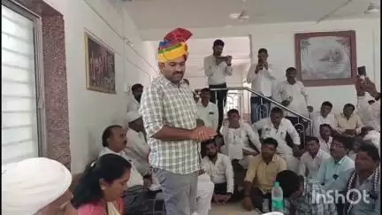 દિયોદર: બનાસકાંઠાના નવનિયુક્ત કોંગ્રસ પ્રમુખ ગુલાબસિહરાજપૂતનું દિયોદર ખાતે તાલુકા કોંગ્રેસ દ્વારા સન્માન સાંસદ ગેનીબેન હાજર રહ્ય