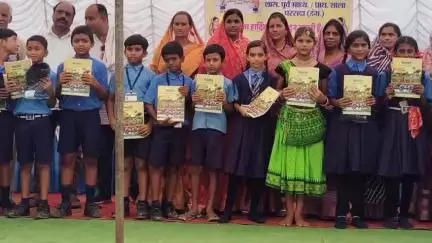 गुण्डरदेही: परसदा डगनिया में शाला प्रवेश उत्सव कार्यक्रम का आयोजन, जिला पंचायत अध्यक्ष तारिणी पुष्पेंद्र चंद्राकर भी शामिल हुईं