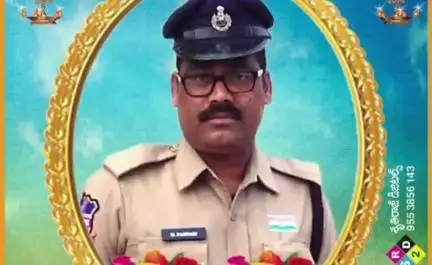 నర్సాపూర్: నర్సాపూర్ హెడ్ కానిస్టేబుల్ పండరి అనారోగ్యంతో చికిత్స పొందుతూ మృతి