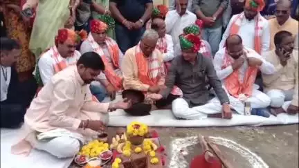 मल्हारगंज: भाजपा नगर अध्यक्ष ने कांग्रेसियों की तुलना सांप से की, कहा- नाग देवता जैसे नहीं दिखते कांग्रेसी नेता