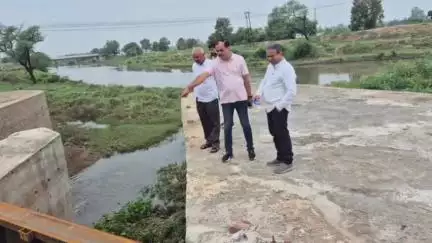 थानेसर: SDM कपिल कुमार ने पिहोवा में कई स्थानों का निरीक्षण किया, कहा- नदी-नालों की सफाई का कार्य पूरा