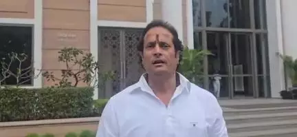 रायपुर: स्कूलों में सरकारी किताबें अभी तक नहीं पहुँच पाई, कबाड़ और गोदामों में रखी मिल रही पुस्तकें: विकास उपाध्याय