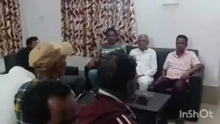 ଜି ଉଦୟଗିରି: ଜି ଉଦୟଗିରି ଠାରେ ଦଳୀୟ କର୍ମକର୍ତ୍ତା ମାନଙ୍କ ସହ ଆଲୋଚନା କଲେ ବିଧାୟକ ପ୍ରଫୁଲ୍ଲ କୁମାର ପ୍ରଧାନ