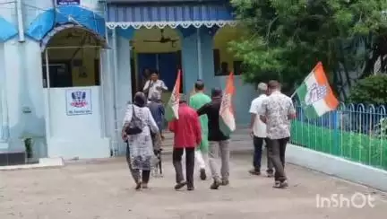 চুঁচুড়া-মগরা: কসবা কান্ডের প্রতিবাদে চুঁচুড়া থানায় ডেপুটেশন দিল কংগ্রেস