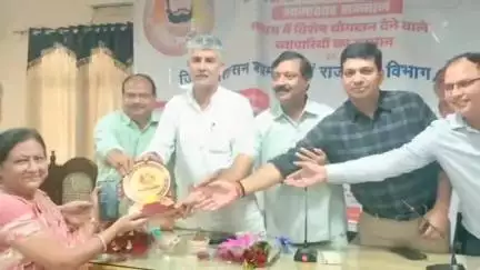 शामली: दानवीर भामाशाह की जयंती पर कलेक्ट्रेट में व्यापारी कल्याण दिवस मनाया गया, मुख्य अतिथि के रूप में सदर विधायक रहे मौजूद