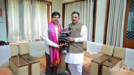 अहमदपूर: राज्याचे राज्यमंत्री इंद्रनील नाईक यांनी सहकार मंत्री बाबासाहेब पाटील यांची शिरूर ताजबंद येथीलनिवासस्थानी जाऊन घेतली भेट
