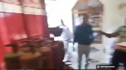 फतेहपुर: उन्नौर सहिमापुर से 88 सिलेंडर को घर से बरामद कर DSO ने पकड़ा, काला बाजारी के लिए रखे थे सिलेंडर, हुसैनगंज का मामला