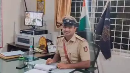 ಗುಂಡ್ಲುಪೇಟೆ: ಬೇಗೂರು ಪೋಲಿಸ್ ಠಾಣೆಯ ನೂತನ 
ಸಬ್ ಇನ್ಸ್ ಪೆಕ್ಟರ್ ಆಗಿ ನವೀನ್ ಅಧಿಕಾರ ಸ್ವೀಕಾರ
