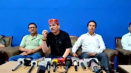 आनी: ढालपुर में बंजार विधानसभा क्षेत्र के विधायक सुरेंद्र शौरी ने सरकार पर किया हमला