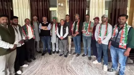 कोटखाई: ग्राम पराली बदरूनी के सरनधार के लोगों ने कांग्रेस पार्टी पर विश्वास व्यक्त किया, शिक्षा मंत्री रोहित ठाकुर से की मुलाकात